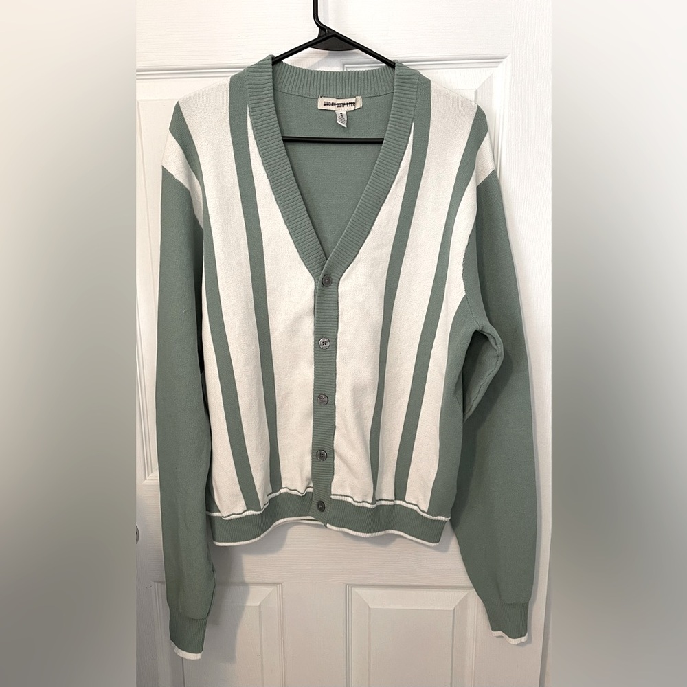 URBAN OUTFITTER Stripped Cardigan Sweater Unisex Men’s Size M